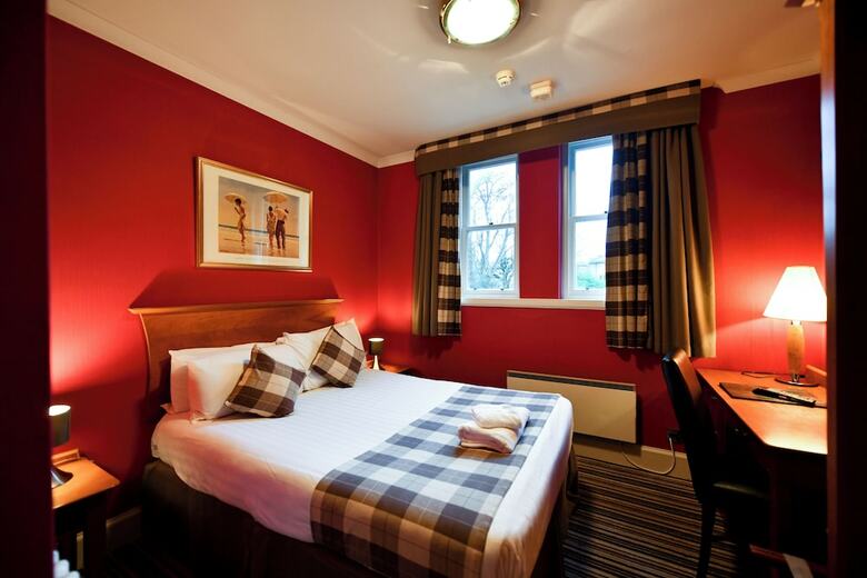 Hostal Savoy Park Hotel