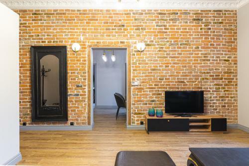 Art Premium Apart