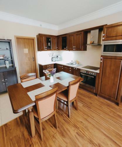 Apartament Klasyczny I Pastelowy - Pod Anio?em
