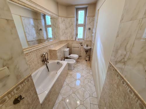 Apartament Kryszta?owy