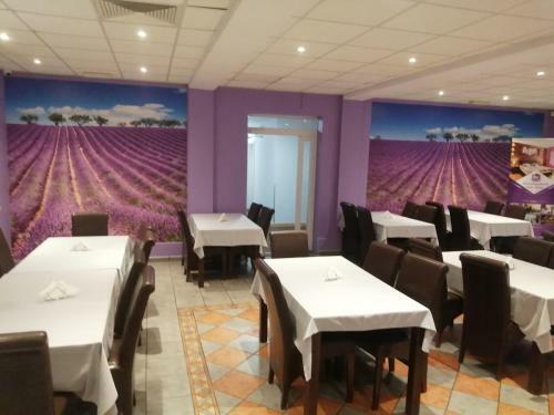 Bed & Breakfast Lawendowy Dworek