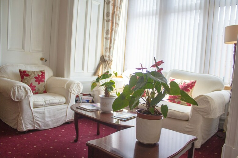 Hostal Hazeldene Guest House