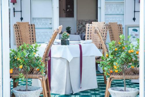 Summer Lodge Hotel