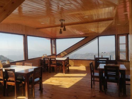 Bed & Breakfast Khazani Stays