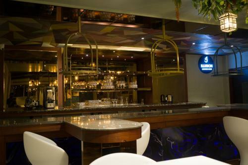 Hotel Clarks Inn Suites Kangra