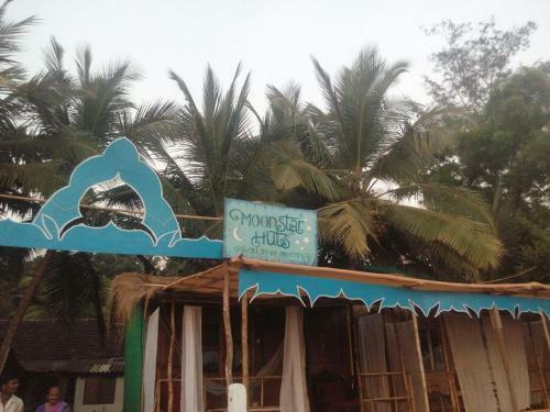 Hostal Moonstar Huts