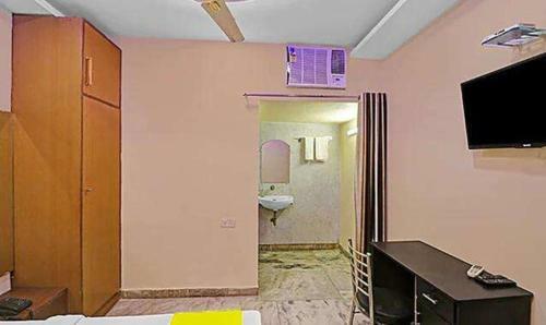 Fabhotel Karma