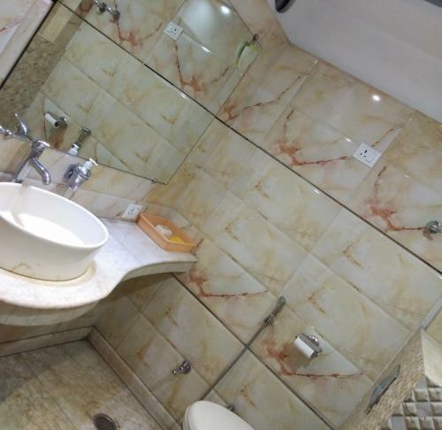 Shubh Hotel By Wb Inn, Kanpur