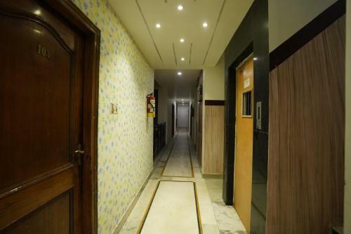 Shubh Hotel By Wb Inn, Kanpur