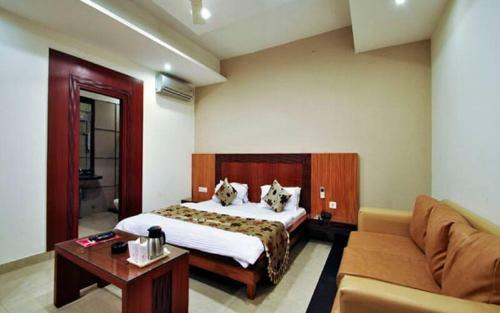 Hotel Mandakini Plaza