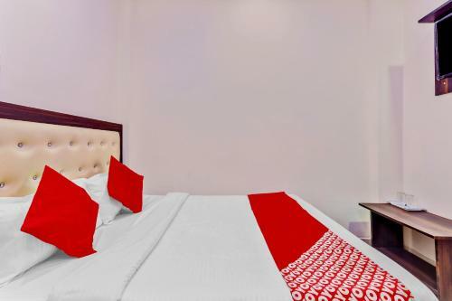 Oyo Flagship 84727 Hotel Shiva Residency