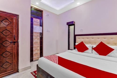 Oyo Flagship 84727 Hotel Shiva Residency