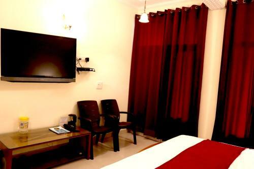 Hotel Sanawar View