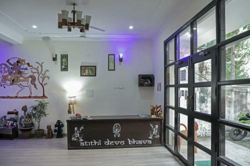 Collection O 83535 Hotel Ramayana Boutique
