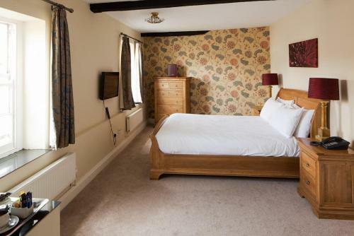 The Thomas Paine Hotel