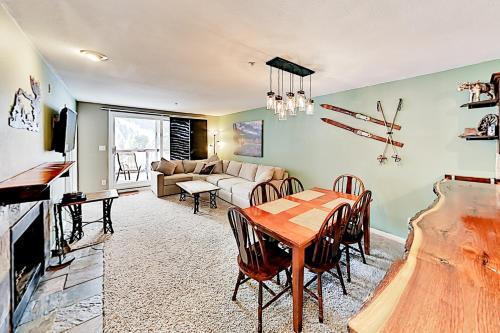 Cinnamon Ridge Condo Unit 202