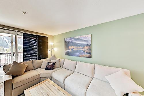 Cinnamon Ridge Condo Unit 202
