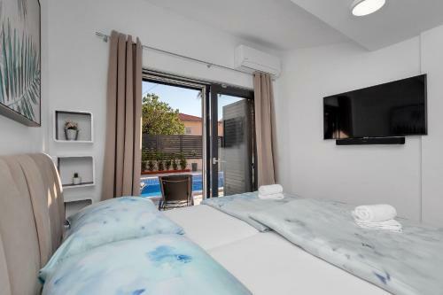 Lulani Pool Apartment