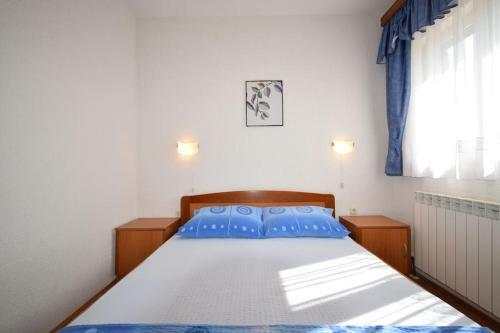 Apartment Uvo 1 With Shared Pool