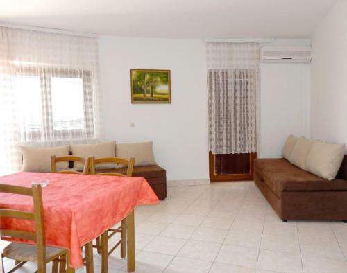 Idila Sea Front Apartments
