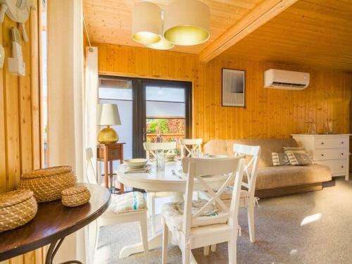 Holiday Resort Directly By The Sea, Gaski