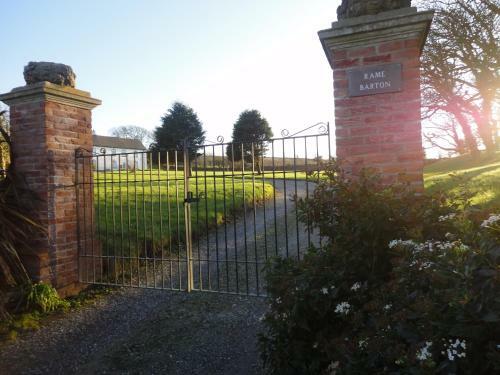 Bed & Breakfast Rame Barton
