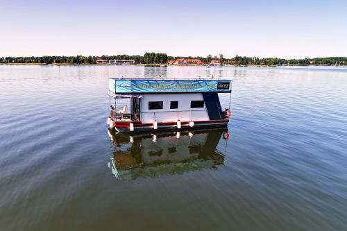 Houseboat Poland - P?ywaj?cy Domek Na Mazurach