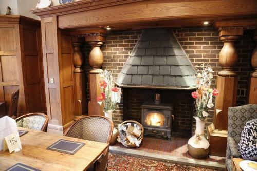 The Crown Hotel Stone