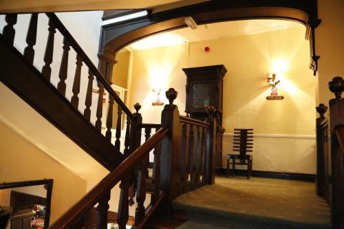 The Crown Hotel Stone