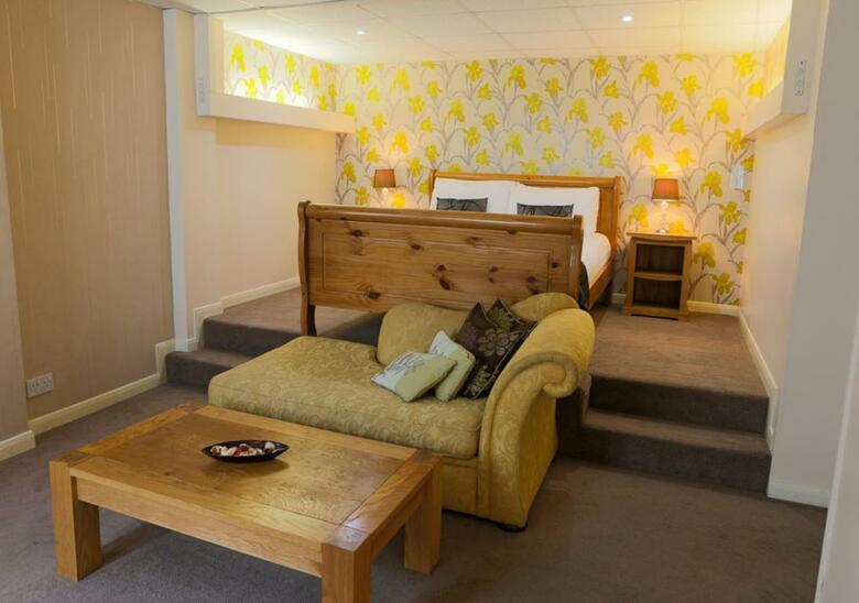King Charles Hotel
