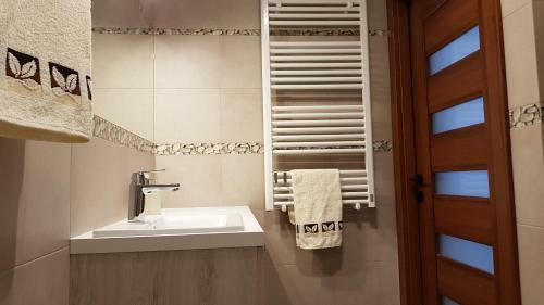 New Apartment 100m From Old Town And Marina