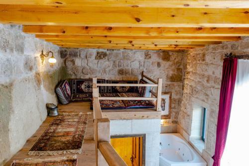 Megaron Cave Hotel