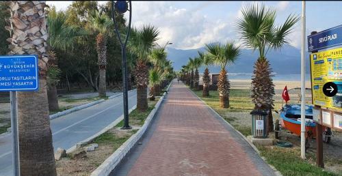 Kusadasi Sevgi Plajinda Mustakil Villa