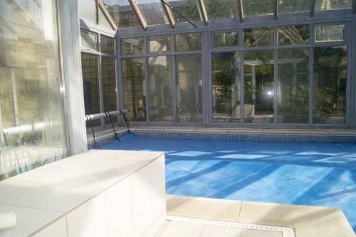 Hostal Cardynham House