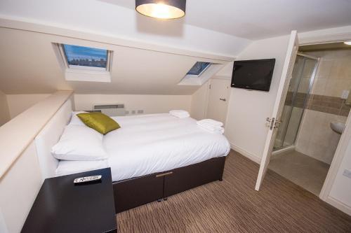 Hostal Captain Fryatt Guesthouse