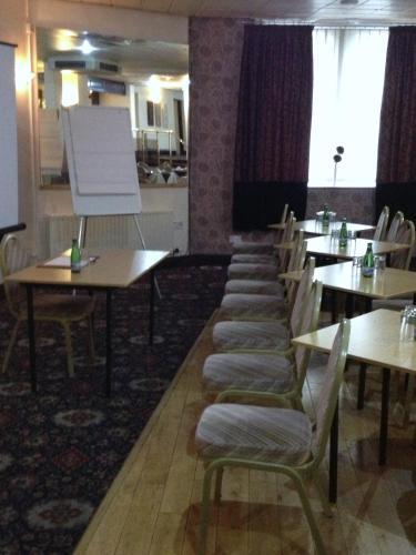 Waverley Hotel