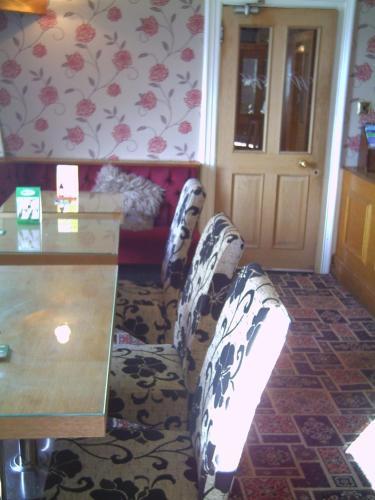 Waverley Hotel