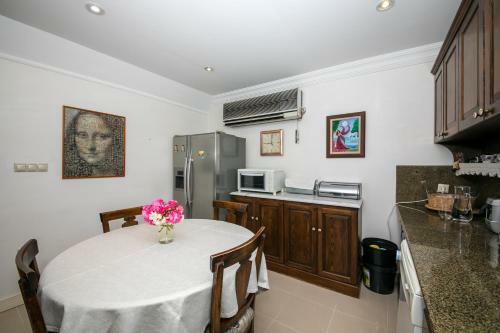 Apartamento Villa Blanc ?�meler Daily Weekly Rentals