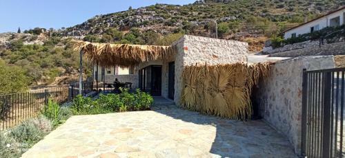 Payam Stone House