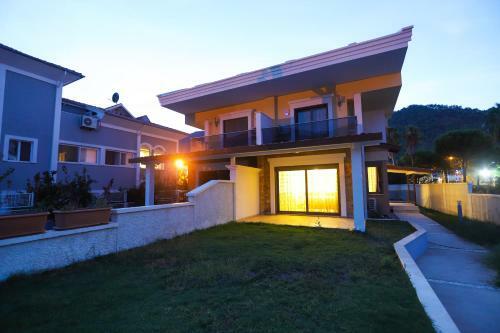 Mandalin Private Villas Icmeler Daily Weekly Rentals