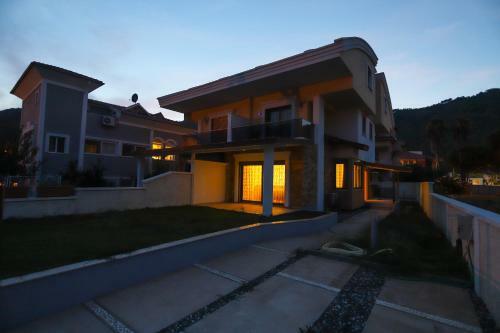 Mandalin Private Villas Icmeler Daily Weekly Rentals