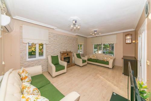 Villa Smyrna Marmaris Daily Weekly Rentals