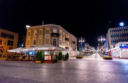 Vip1 Apartments Etiuda Becher -centrum Deptak - Black Horse