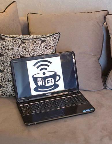 Vip1 Apartments Etiuda Becher -centrum Deptak - Black Horse