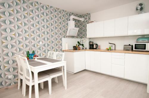 Apartament 28