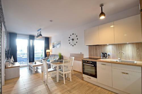 Apartament Bursztynek Z Prywatnym Miejscem Postojowym
