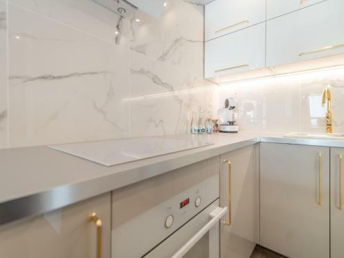 Apartamenty B??kit Na Fali - Miodowy Dom