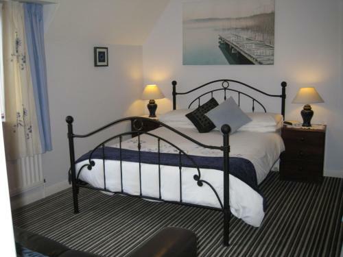 Bed & Breakfast Trough Ivy House