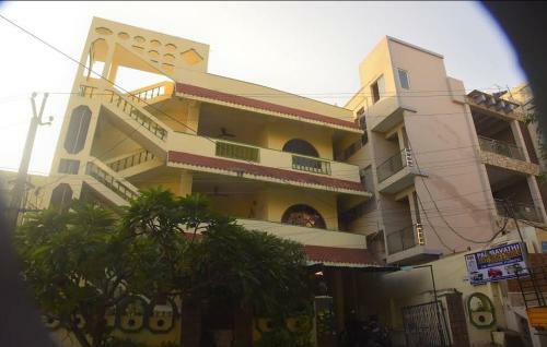 Villa Padmavathi's Family Guest House