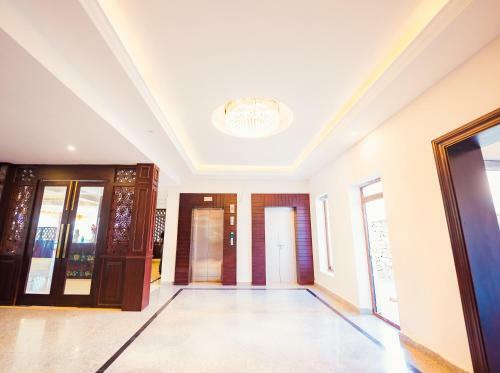 Samaya Hotel